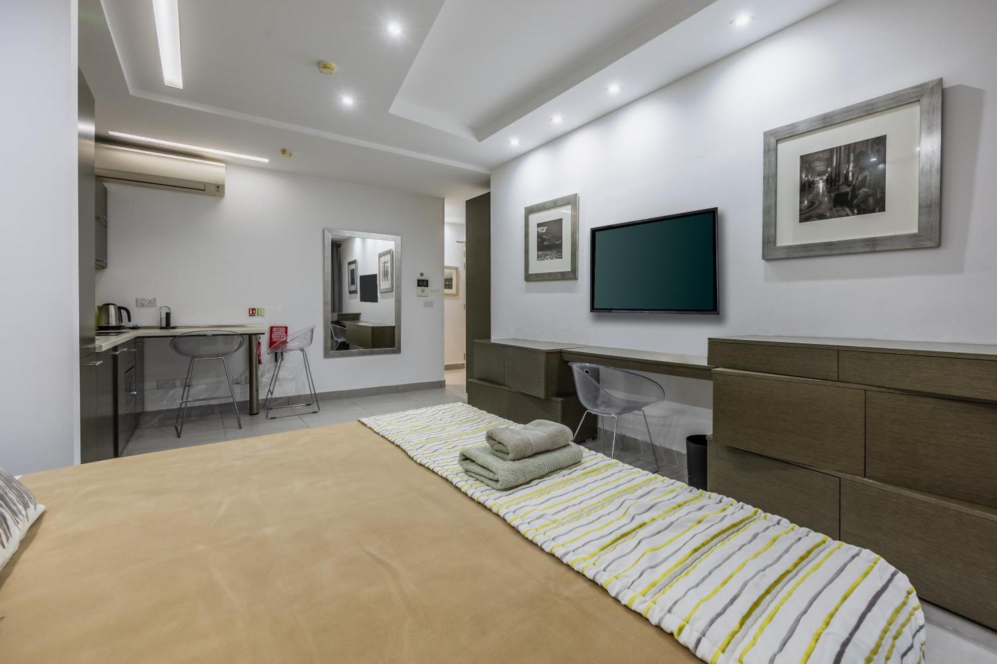 Jules Suites Saint Julian's Εξωτερικό φωτογραφία