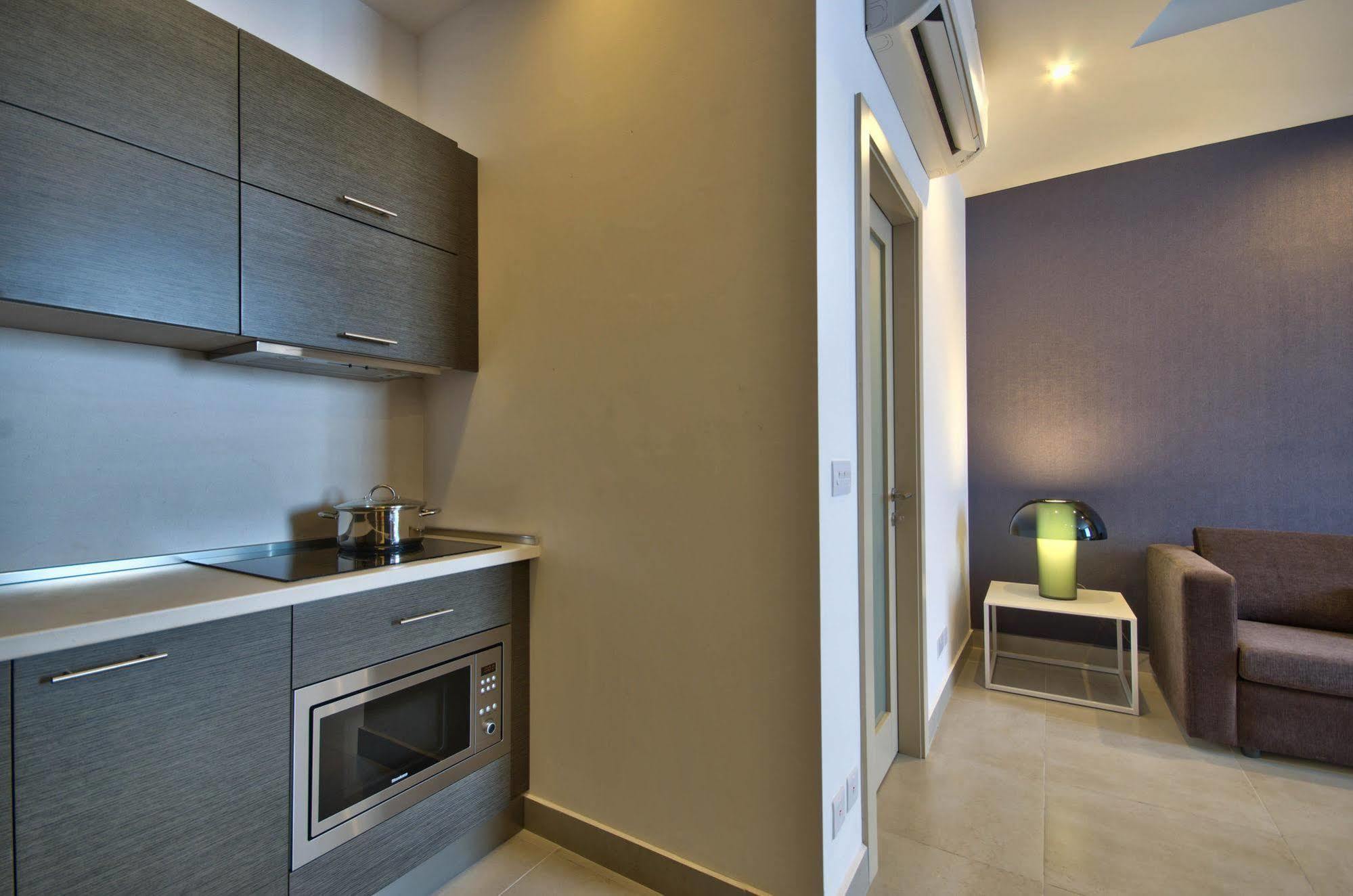 Jules Suites Saint Julian's Εξωτερικό φωτογραφία